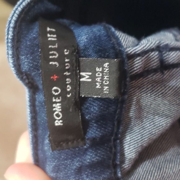 Romeo & Juliet m red velvet laser cut stripes down the side medium wash ra… - Picture 9 of 10